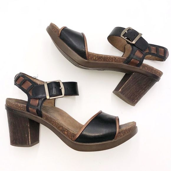 dansko heeled sandals